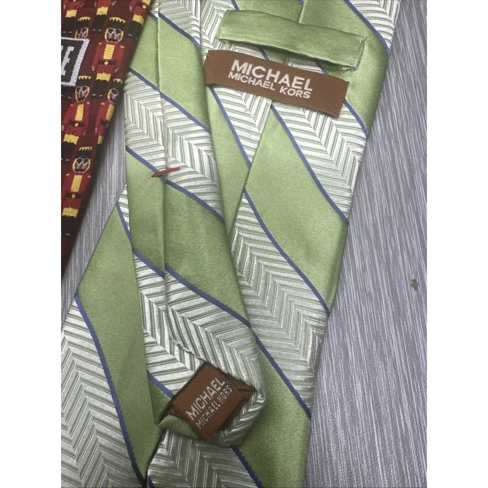 Lot of 3 Silk Ties Michael‎ Kors Brooks Brothers Vineyard Vines Classic Prints